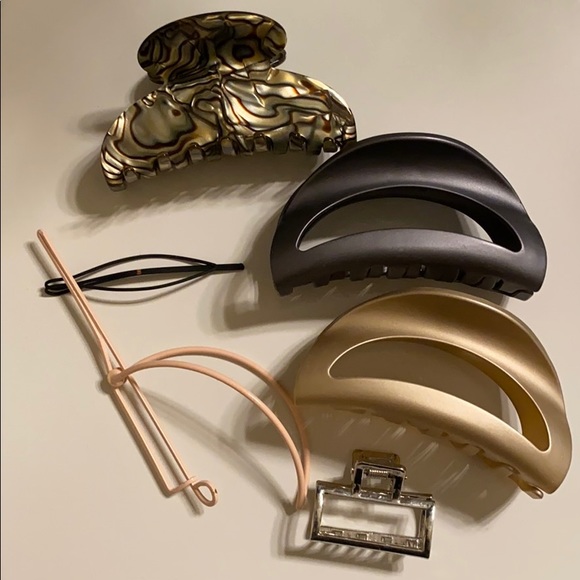 Hair Accessories ( all 6 ) - Picture 1 of 3